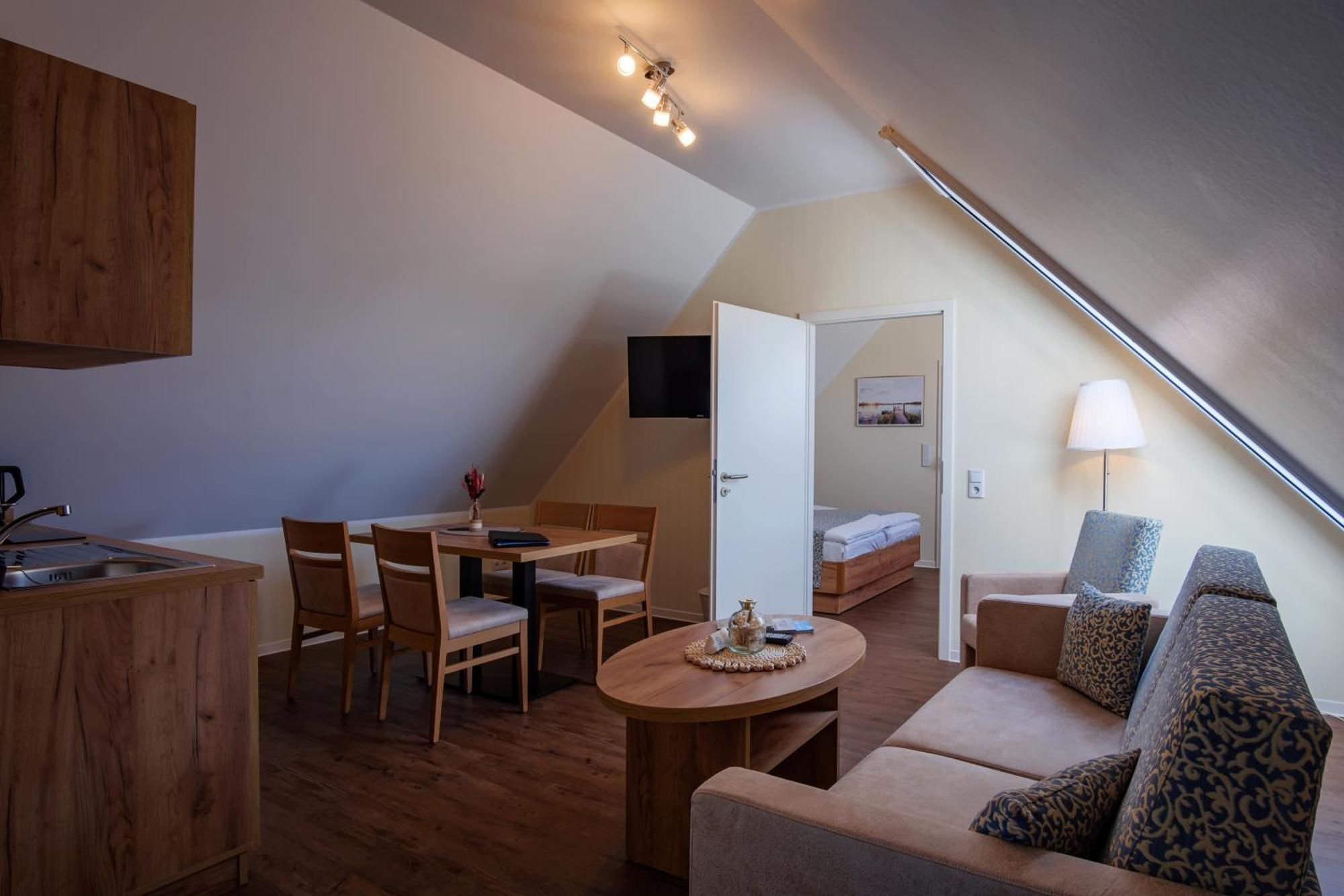Restaurant & Hotel Storchenklause ชตอร์โคว์ ภายนอก รูปภาพ