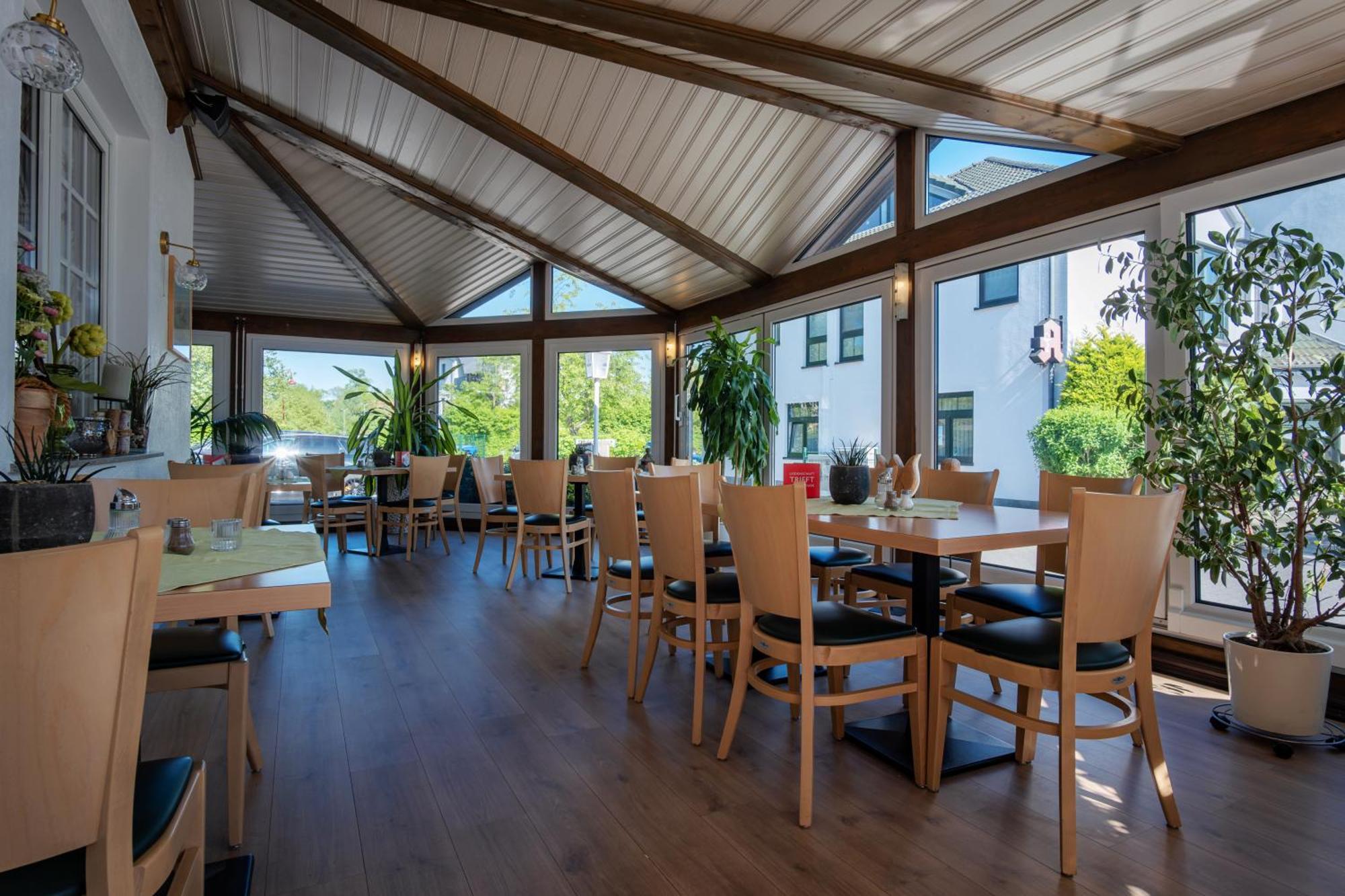 Restaurant & Hotel Storchenklause ชตอร์โคว์ ภายนอก รูปภาพ