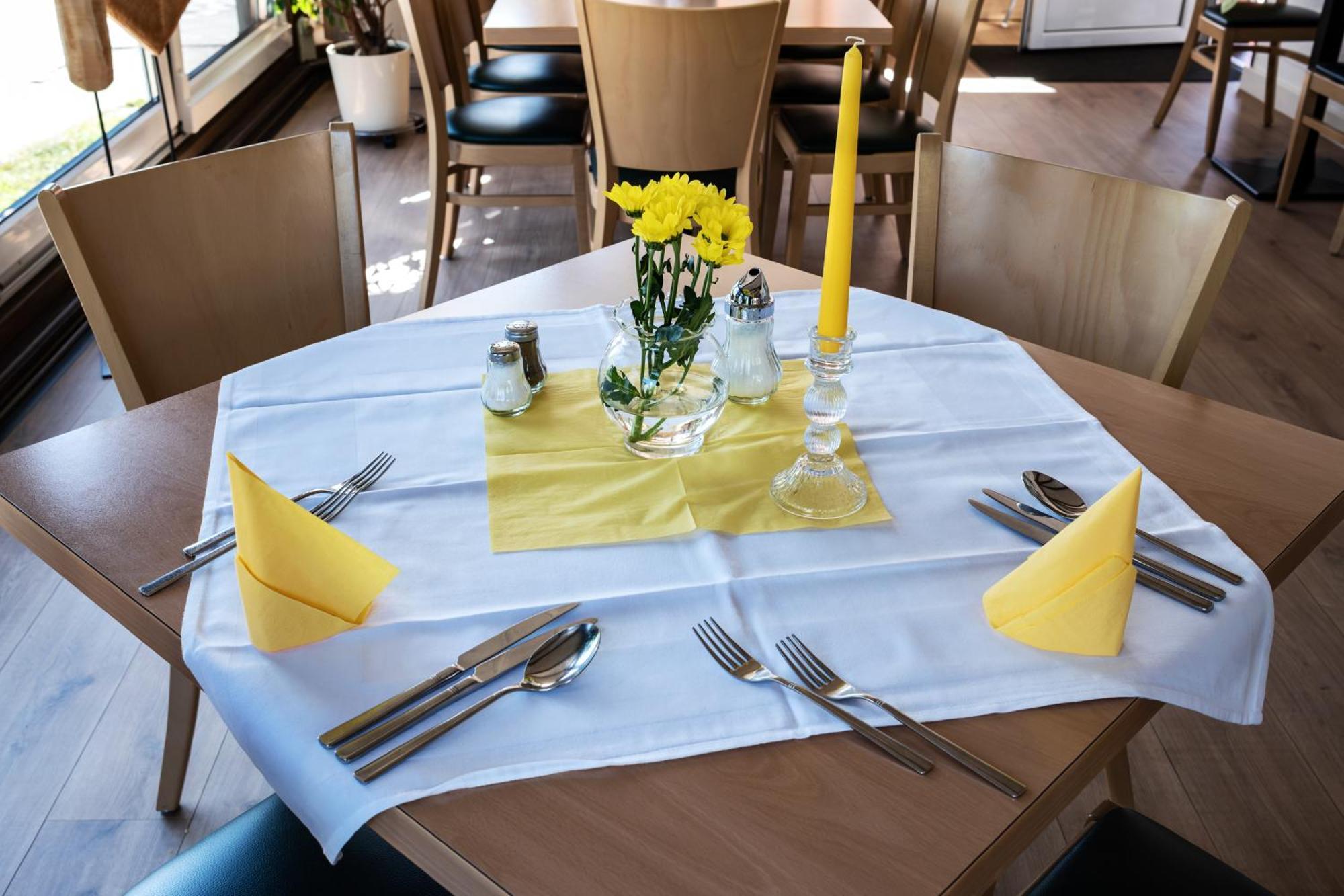 Restaurant & Hotel Storchenklause ชตอร์โคว์ ภายนอก รูปภาพ